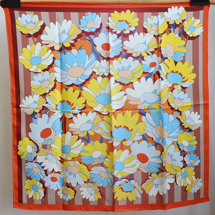 

2021 New daisy Printing Scarf Summer 100% Twill Silk Hand Rolled Edges 90*90cm Shawl Wrap