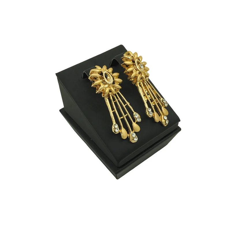 Комплект женских ювелирных изделий из колье браслета и сережек|Ювелирные наборы|