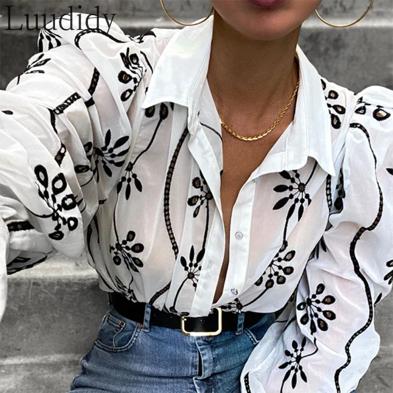 

Женская винтажная блузка с длинным рукавом, отложным воротником и буффами на рукавах