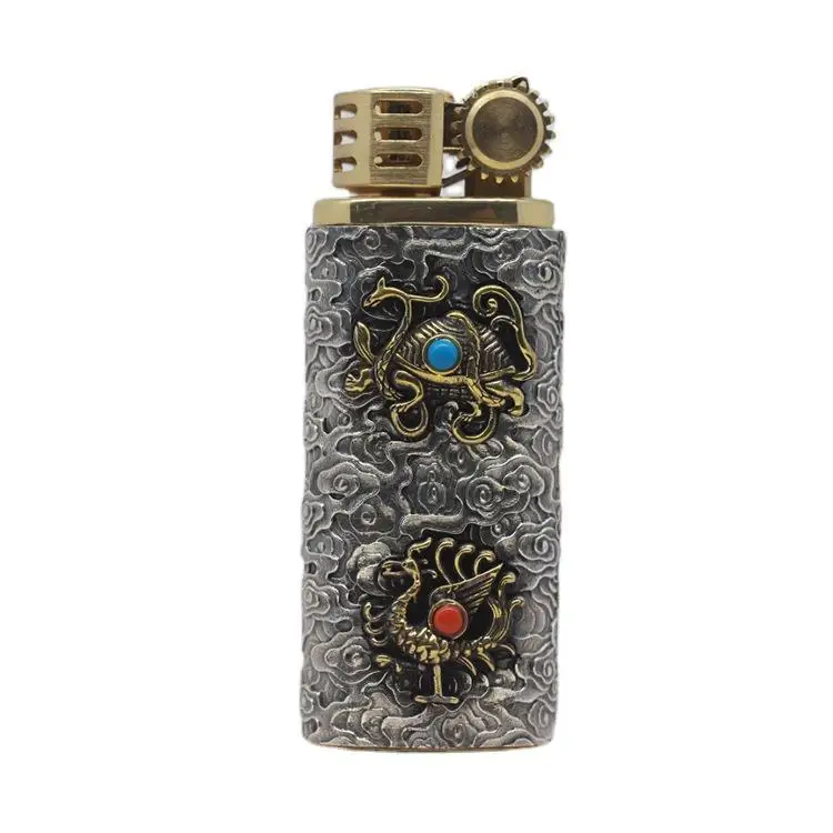 

Auspicious cloud four signs method, super large capacity and handy small fat pier kerosene lighter 925 silver copper inlaid with