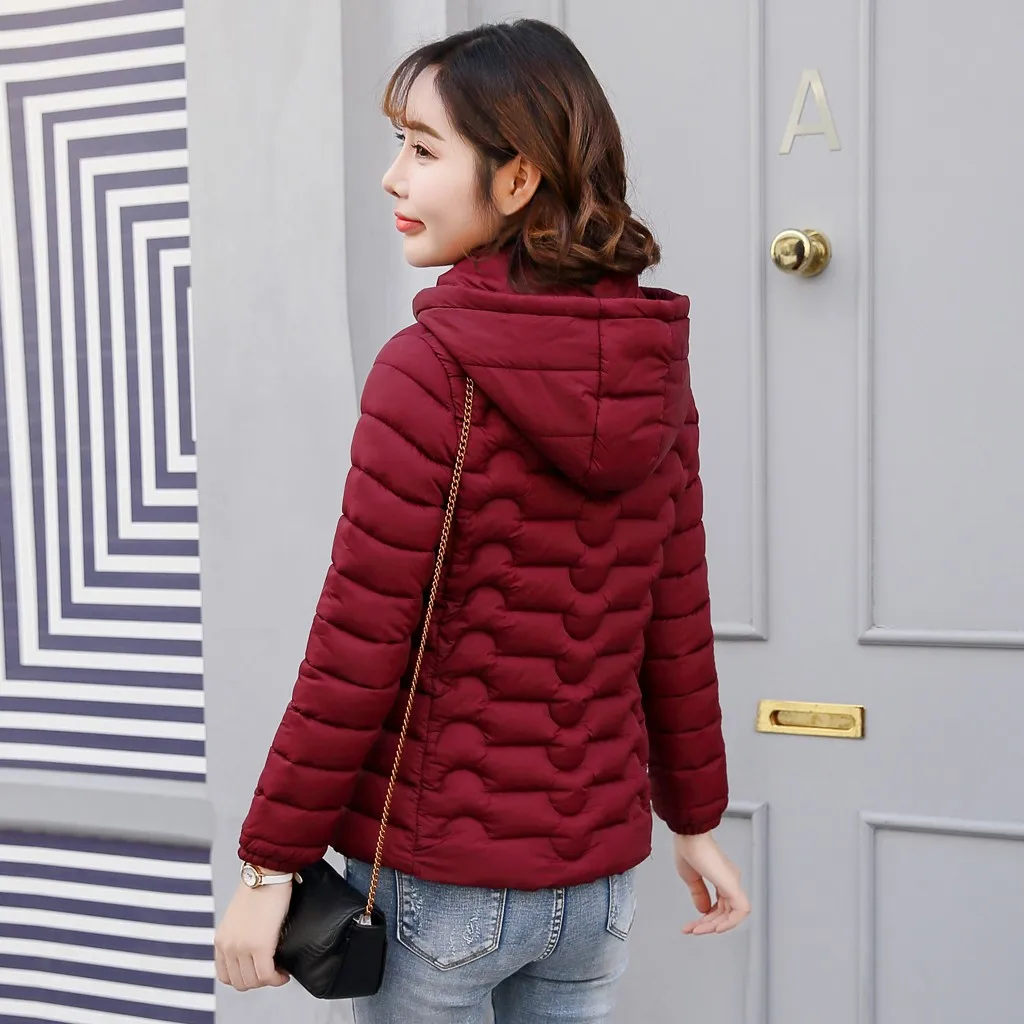 Женская теплая куртка с капюшоном повседневная короткая из хлопка на молнии