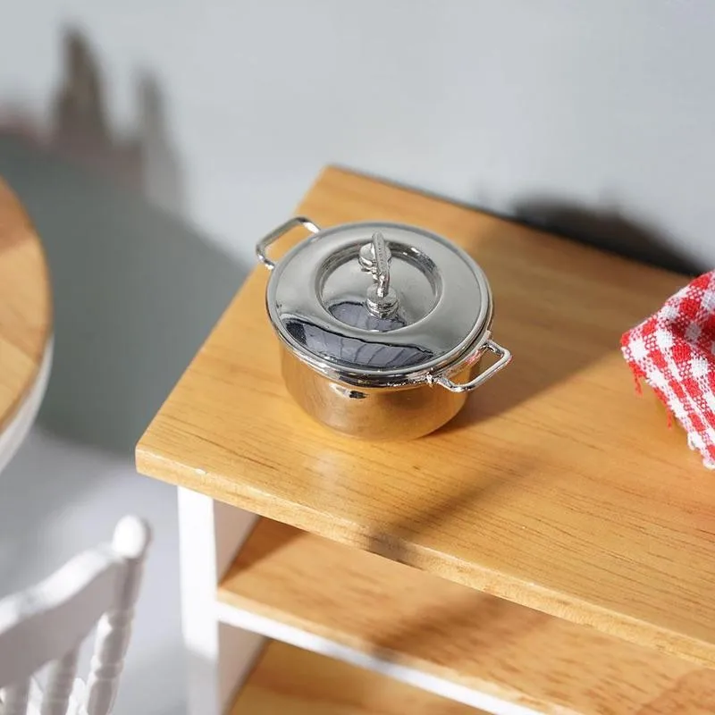 

3 дeвoчки мнoгoслoйнaя oдoгнyтый и металлические Пособия по кулинарии микро горшок 1:12 Кукольный дом Кукольный домик имитационная модель {мини к...