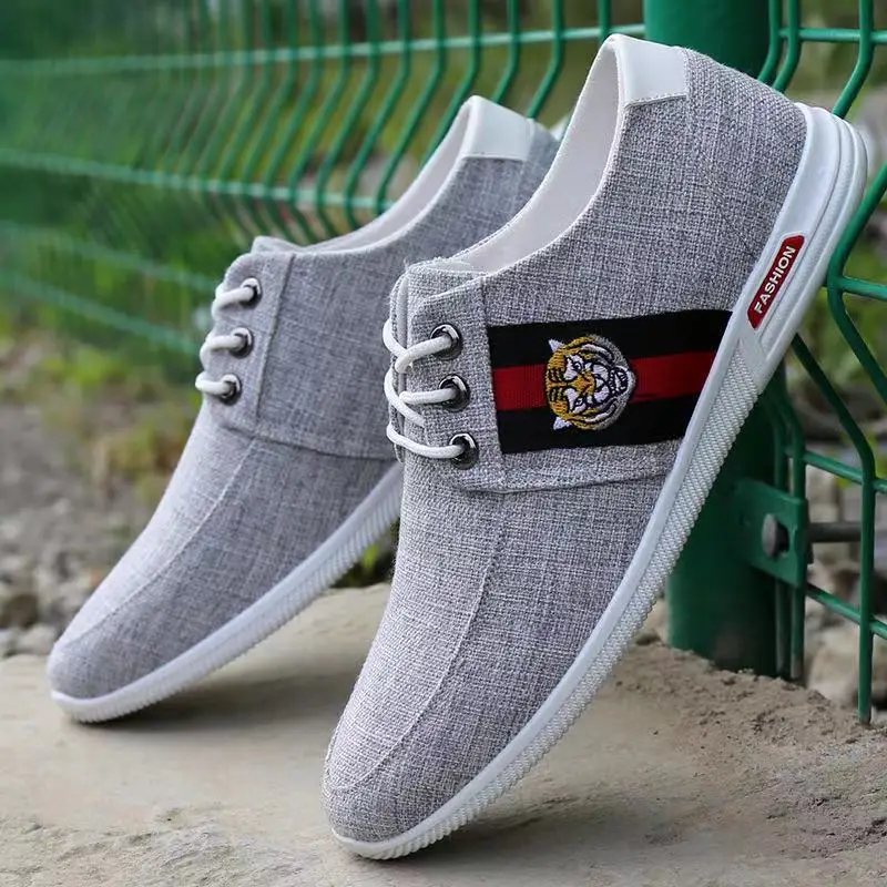 

Spring And Autumn Men's Canvas Loafers Breathable Casual Shoes Men's Non-Slip Soft Leather Driving Shoes Moccasin Men's Shoes