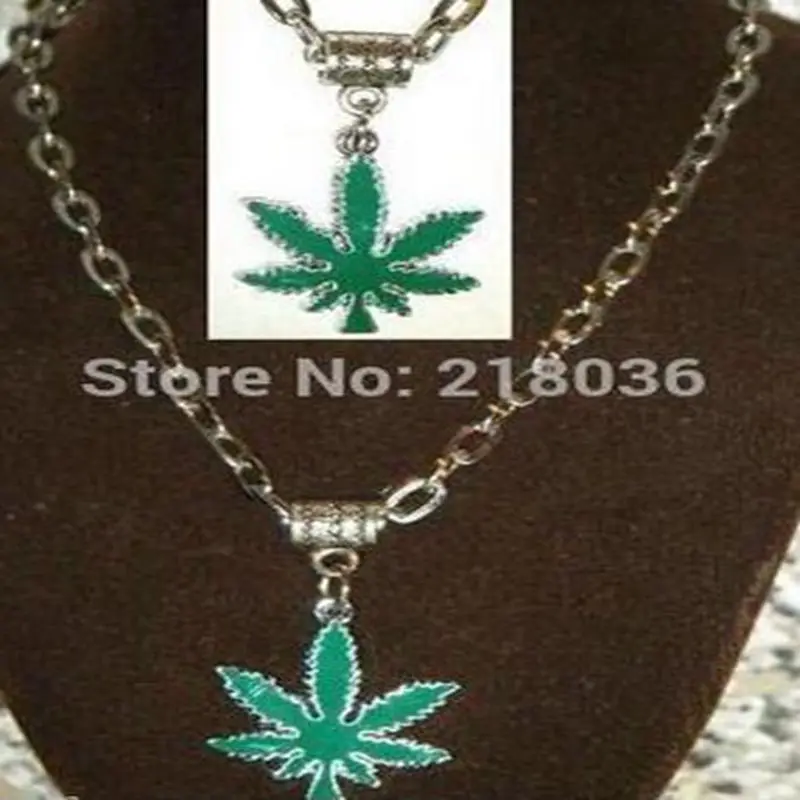 Эмалированный чокер с Кленовым листом подвеска в виде ключа кроликом шара знак