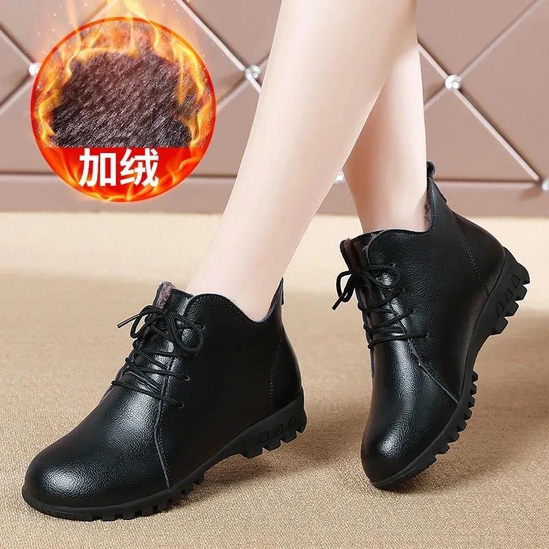 

Womens Leather Boots Winter Warm Waterproof Flats Ankle Boots Fashion Casual Sneakers Female Classical short Ladies Boot