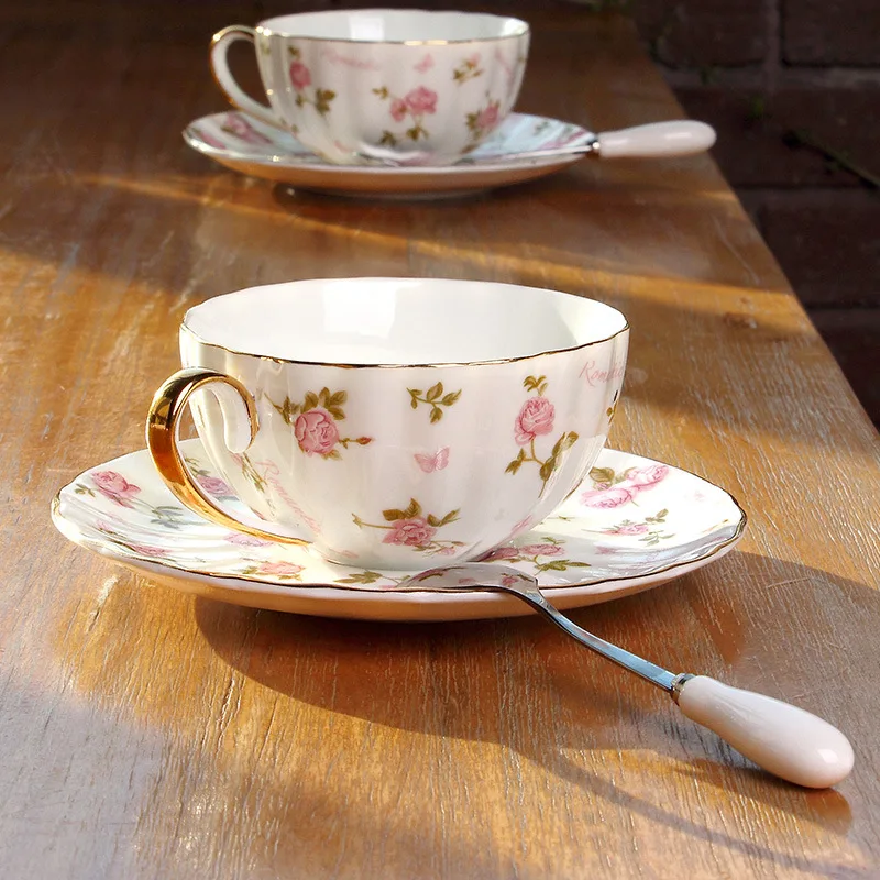 

Ceramic Phnom Penh coffee cup set European style small luxury home exquisite afternoon tea cup elegant color bone china cup set