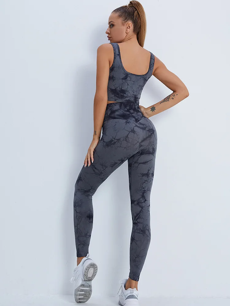 Женский однотонный бесшовный спортивный костюм из двух предметов