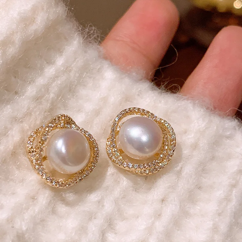 

2021 Korean New Exquisite Pearl Earrings Fashion Temperament Versatile Small Earrings Elegant Ladies Jewelry Charms Jewelry