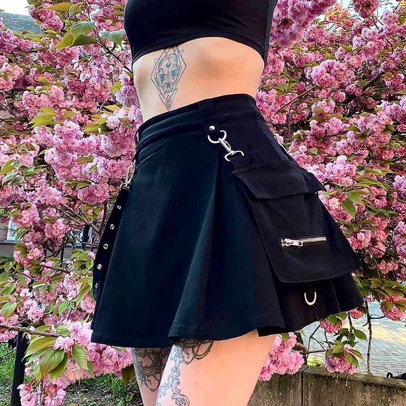 

2021 Women Gothic Punk High Waist Buckle Belt Pocket Patch Pleated A-Line Mini Skirt Harajuku Casual Streetwear