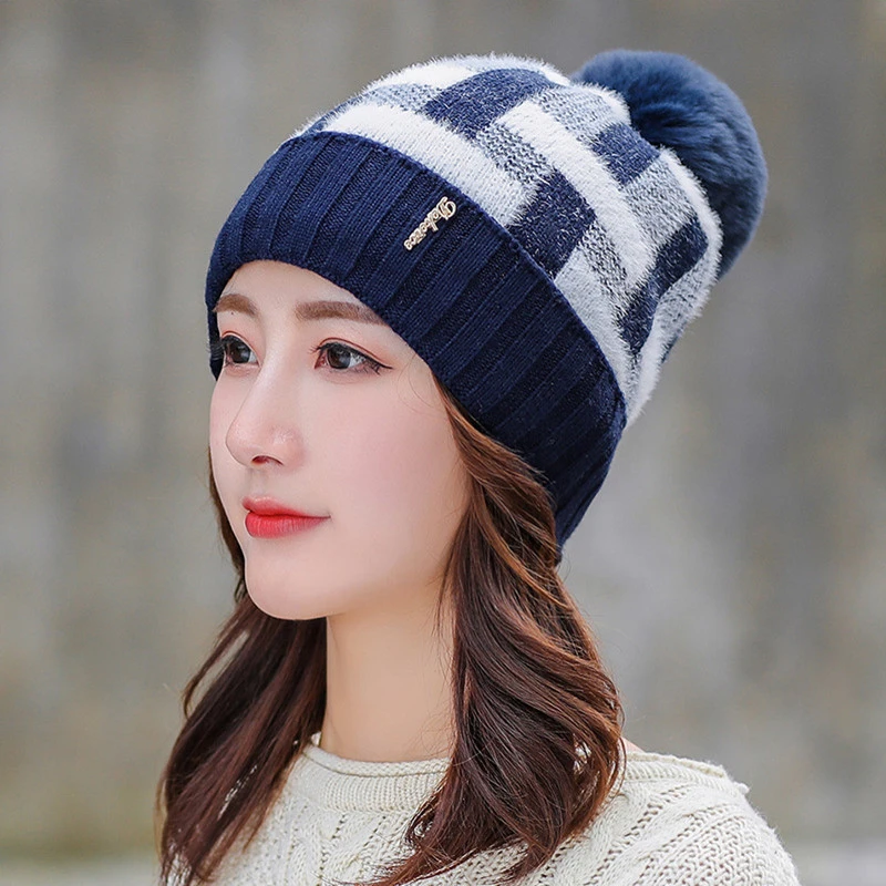 Зимняя шапка из натурального меха енота с помпоном женский элегантный шерстяной
