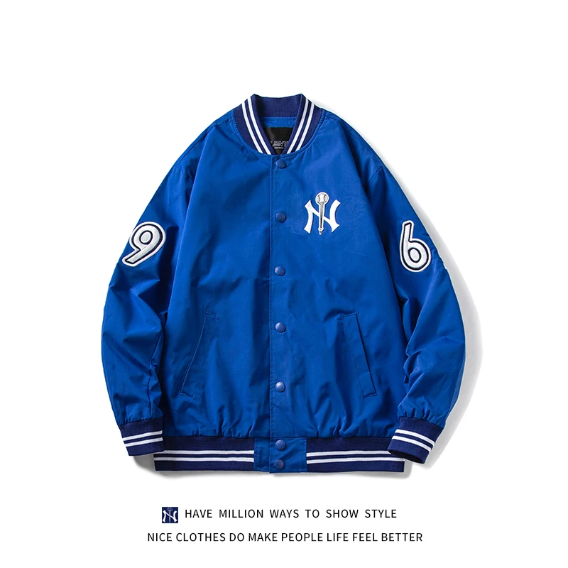 Куртка-бомбер женская осенне-весенняя с вышивкой | Женская одежда