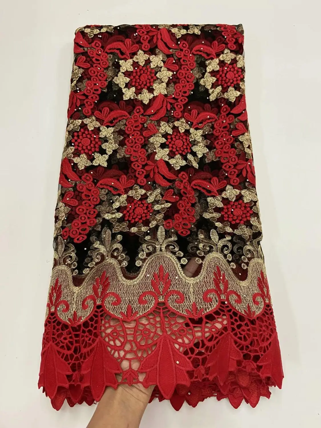 

Красивые камни красочный молочный шелк в золотой протектор вышивка модная сетчатая кружевная ткань для свадьбы или вечерние RFJN043