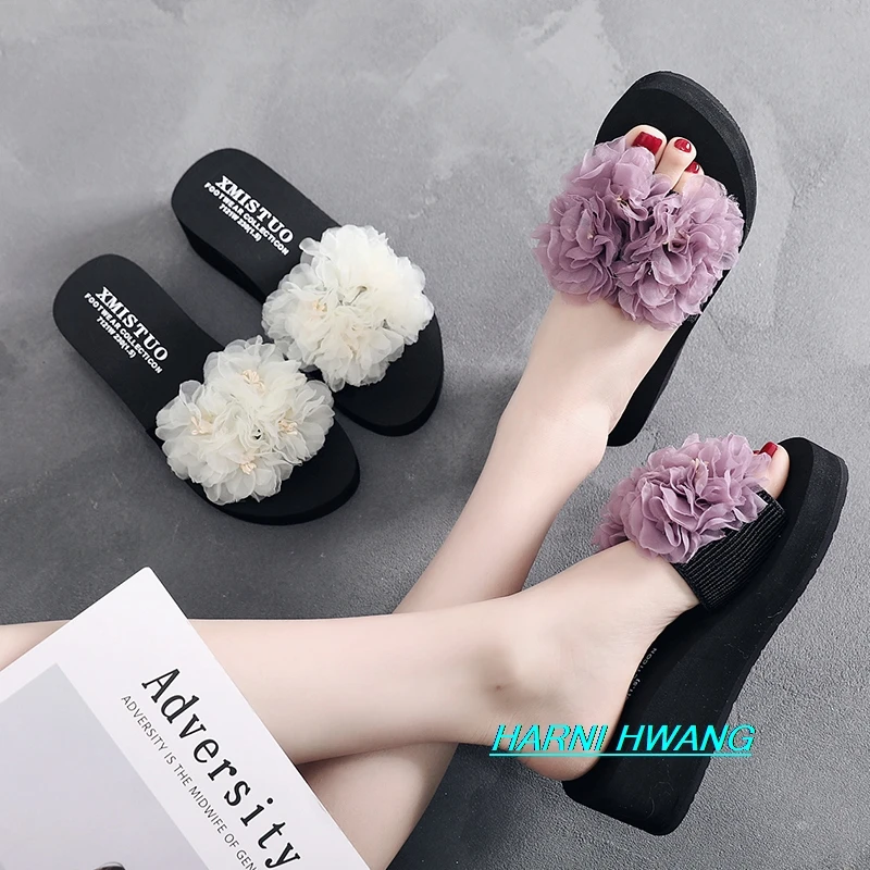 

Summer Plain Women's Fashion And Comfortable Slippers, Flowers, Simple Wedges, Non-slip Ladies Sandals, Pvc Material Size 36-42