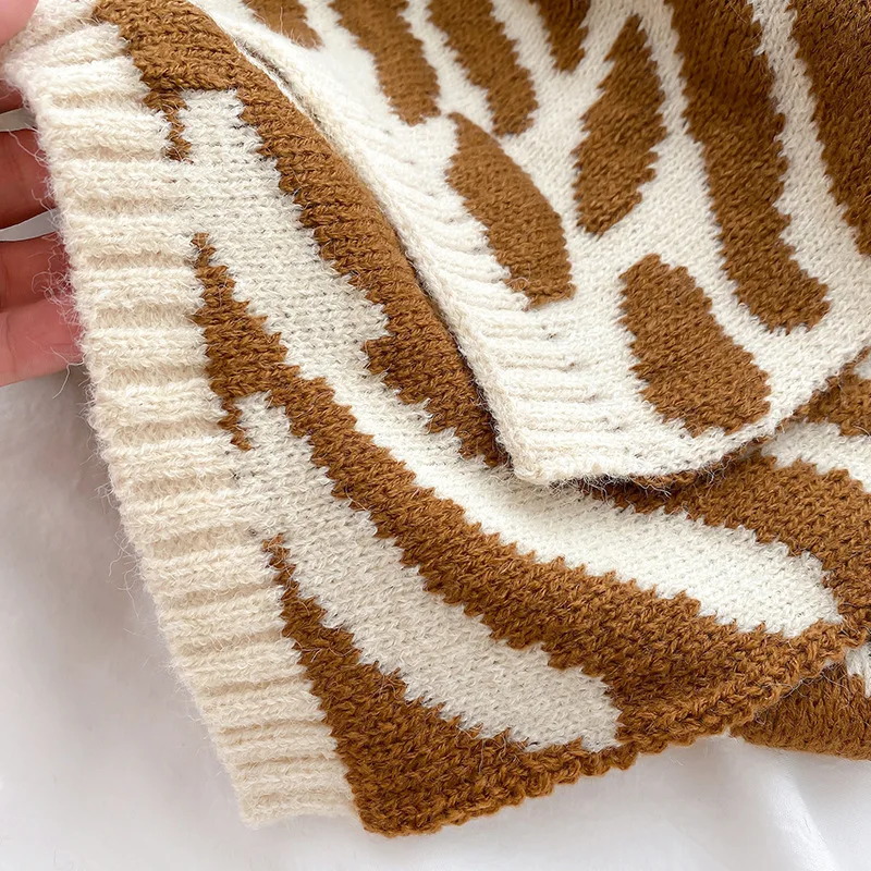

Women Scarf 2020 Luxury Brand Zebra Animal Printed Knitted Wool Shawl Scarves Female Winter Warm Cashmere Pashmina Stole Wrap