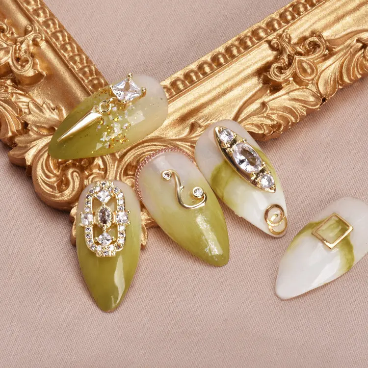 10 шт./лот роскошные сердца любовь пчела 3D сплав дизайн ногтей Цирконий жемчуг