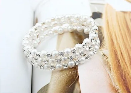 Жемчужный браслет с кристаллами 3 ряда посеребренный Свадебный Спиральный