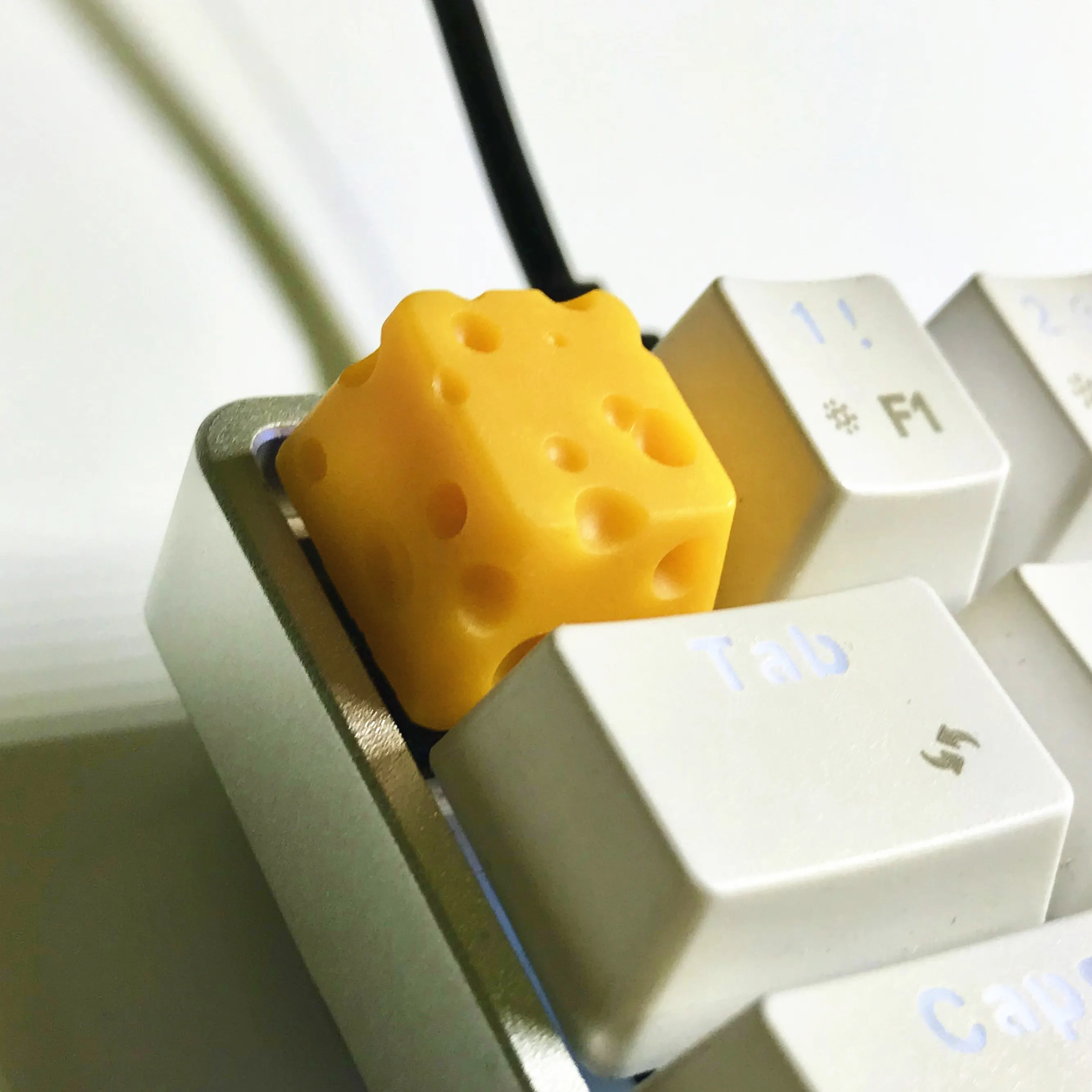 

Handmade Resin Cheese Keycap Artisan OEM Cap for Cherry MX Mechanical Keyboard