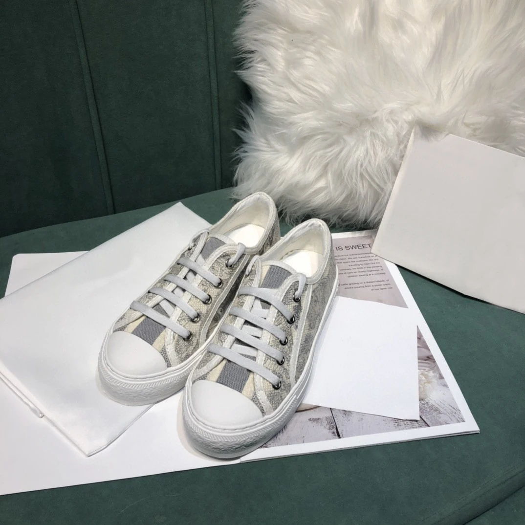 

prowow Women Embroidery Flats Sneakers Brand Luxury Canvas Casual Shoes Ladies Designer Lace-Up Sheepskin Lining Sports Shoes
