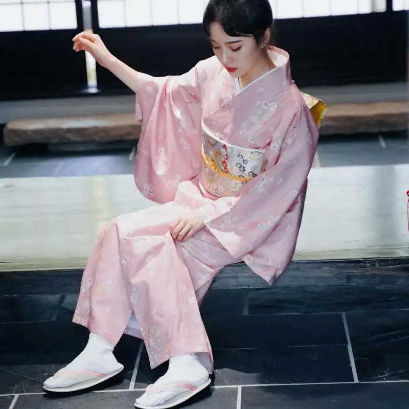 

Халат-кимоно Женский традиционный в японском стиле, Харадзюку с цветочным принтом, юката, одежда для представлений, одежда для косплея