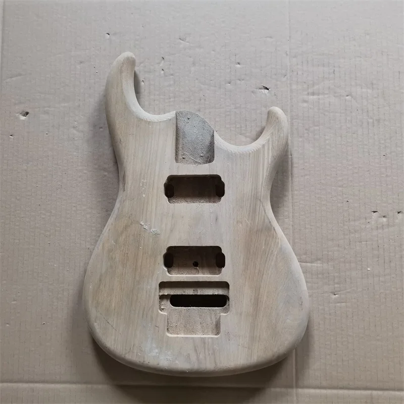 

JNTM Electric Guitar Semi-finished Body Unfinished DIY Guitar Part Guitar Body (731)