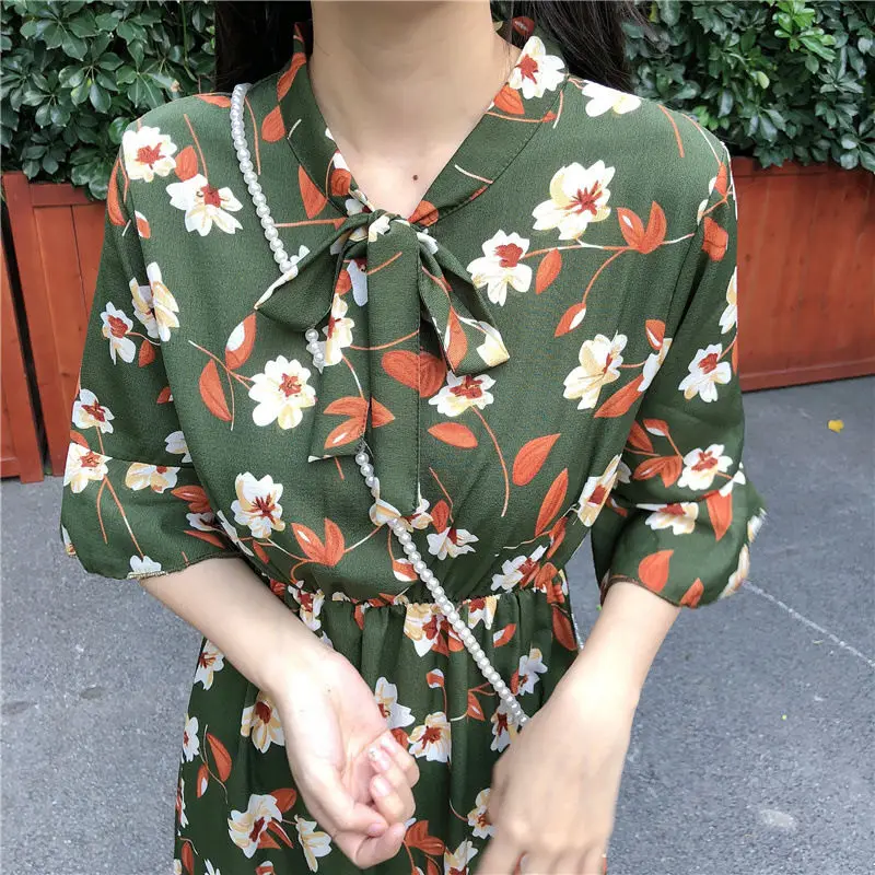 

2021 New Summer Women's Printed Round Neck Dress Mid Length Short Sleeve Fashion Knee-Length Butterfly Sleeve Bow Empire