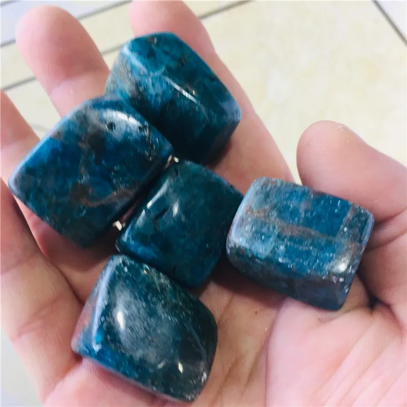 100 г натуральный кристаллический апатит камень минерал для резки полировка