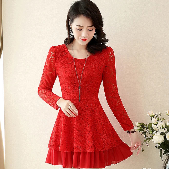 Женская кружевная блузка с баской красная розовая черная вырезами и тонкой