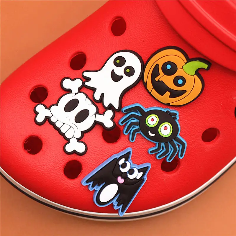 1pcs Cute Christmas Monstrosity PVC Shoe Charms Spider Shoe Accessories Ghost Shoe Decoration croc Charm jibz Kids Party X-mas
