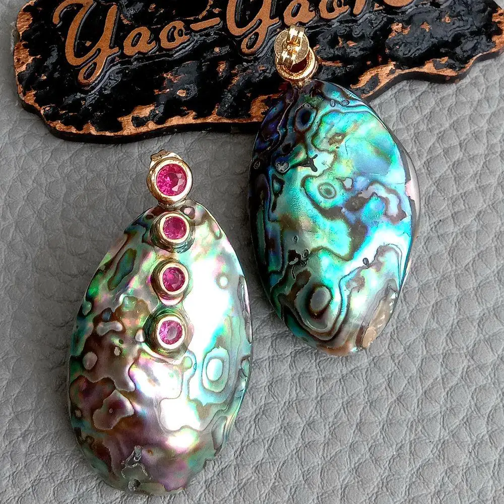 Y · YING серьги гвоздики в винтажном стиле с натуральным абулоном и красным