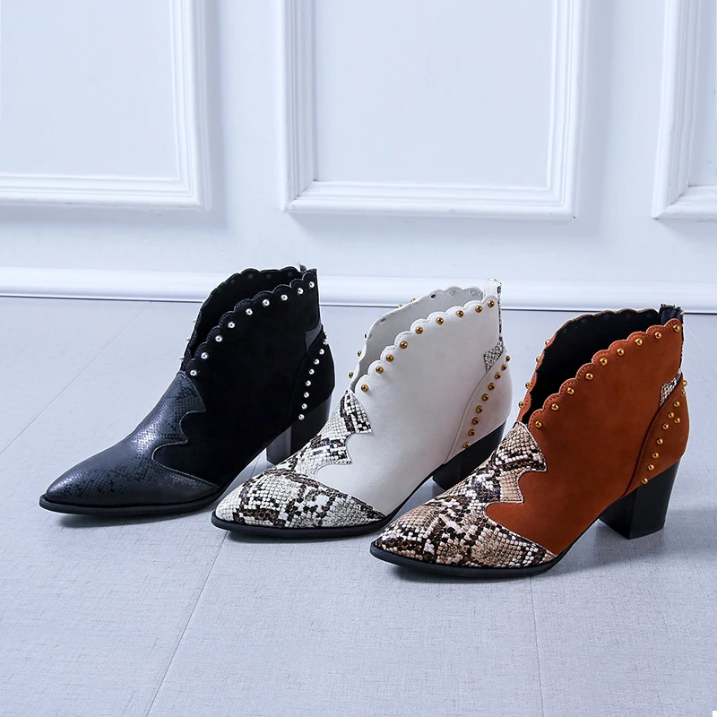 Женские ботинки с заклепками Сезон осень зима Ковбойские ботильоны из