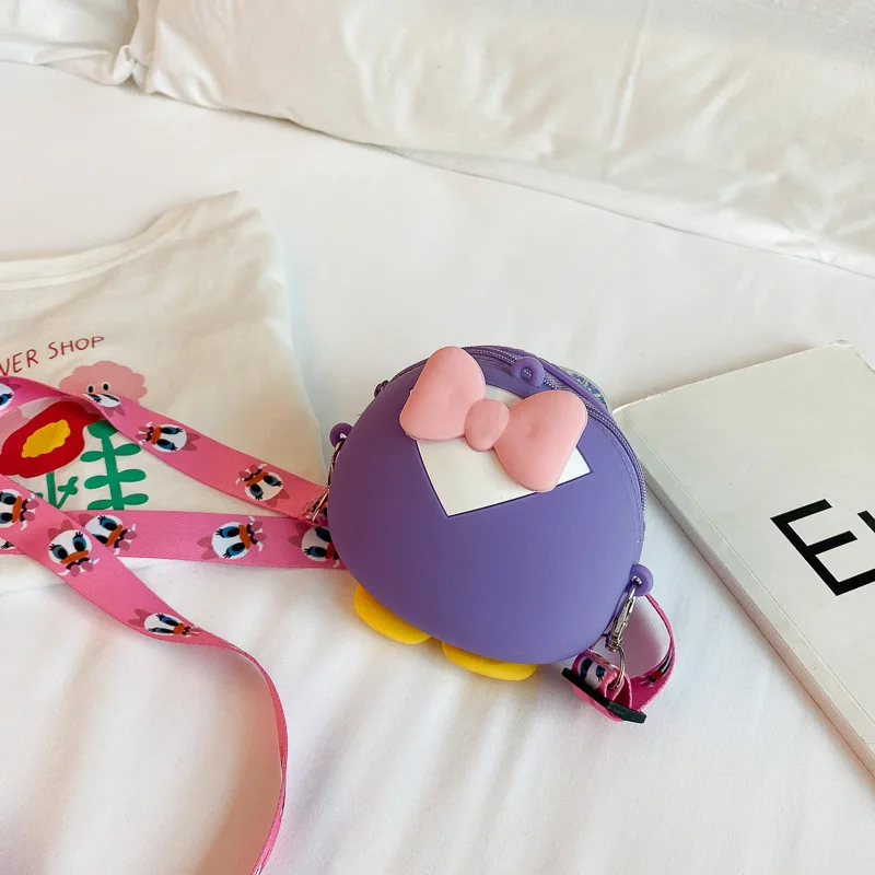 Детская силиконовая сумка-мессенджер с изображением героев Диснея Микки Мауса