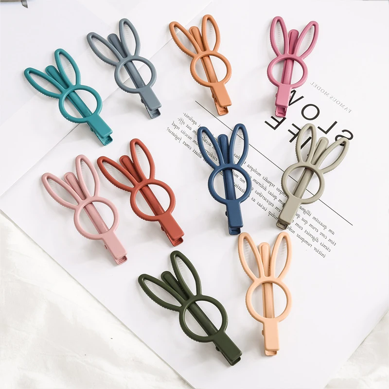 

1 Pair of Hair Clips For Women Casual Simple Headdress Hair Pins Rabbit-Shape Hair Accessories Barrettes Cute Matte Side-Clips