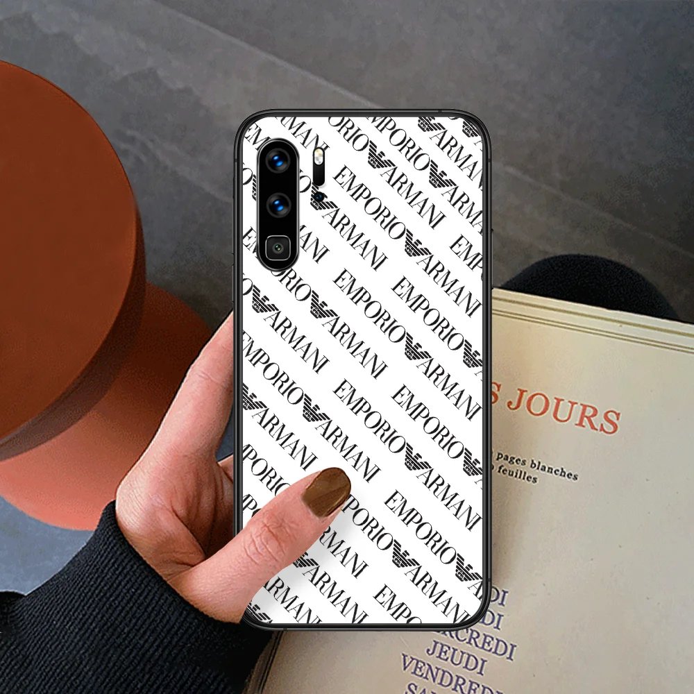 

Luxury Italian Brand Letter Label Phone Case For Huawei P Mate Smart 10 20 30 40 Lite Z 2019 Pro black Back Painting Cover
