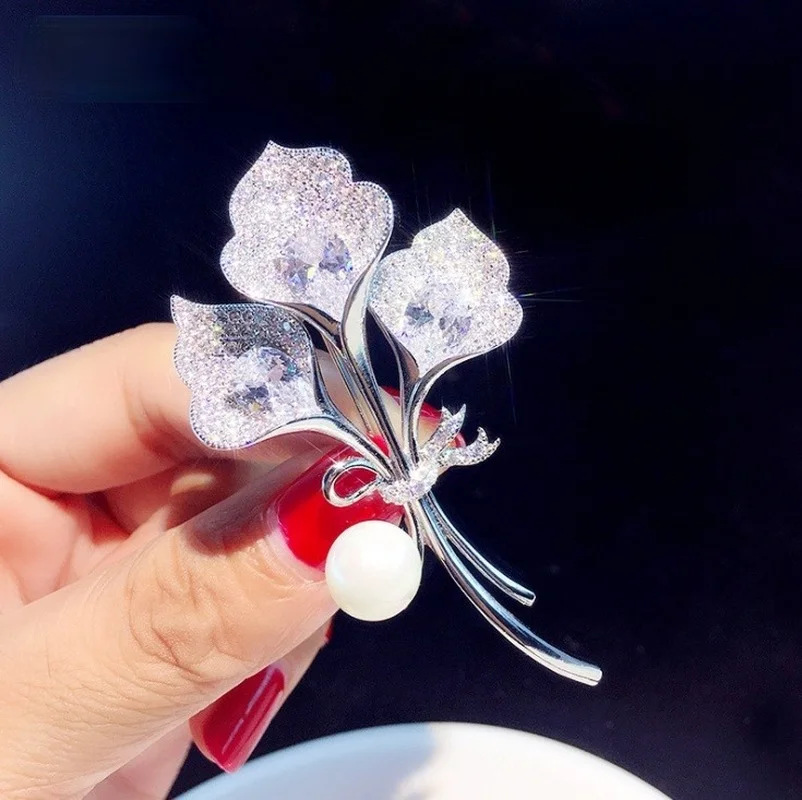 

Fashion Brooch Women Luxury Corsage Zircon Flash Coat Pin Shawl Buckle Jewelry