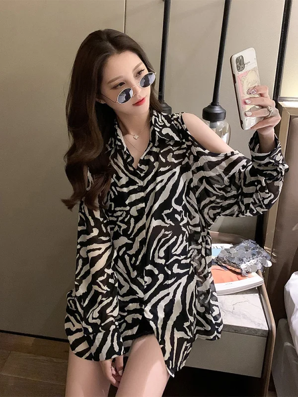 

Рубашка женская Солнцезащитная с открытыми плечами и леопардовым принтом