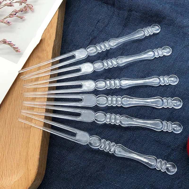 

100 pcs Disposable Fruit Forks Plastic Fruit Forks Party Small Forks Cake Dessert Forks OT20757