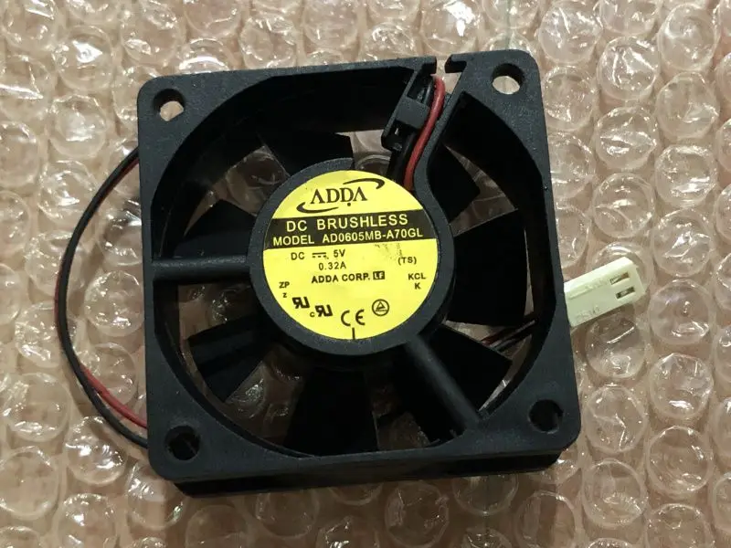 Охлаждающий вентилятор для сервера ADDA AD0605MB-A70GL DC 5 В 0.32A 60x60x25 мм, 2 провода