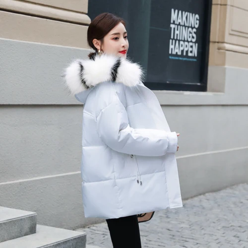 Женская куртка с капюшоном и воротником из искусственного меха теплая короткая