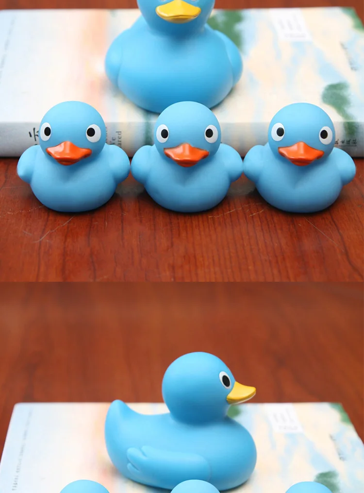 Bathing toys for children and babies One big plus three small blue ducks pinch and tell boys and girls to play with water toy su