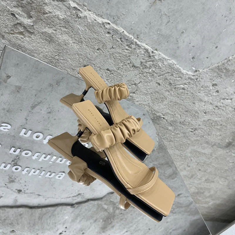 

2021 Summer Slippers Women Fashion Square Head Stiletto Open Toes High Heel Shoes Simple Casual Outdoor Middle Heel Sandals