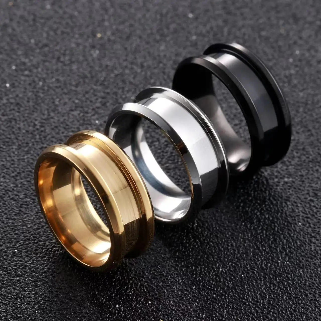 

European and American New 8mm Stainless Steel Ring Double Bevel Groove Ring Titanium Steel Ring Is Women Men Party Jewelry