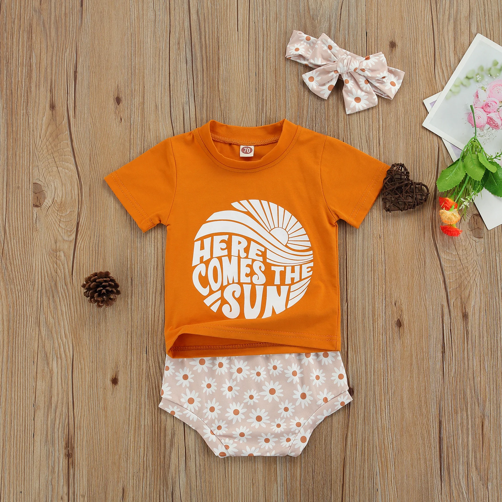 

Summer Infant Baby Girl Clothes Set, Letters Print Short Sleeves T-Shirt + Daisy Pantie + Hairband for Baby Girls, 0-24 Months