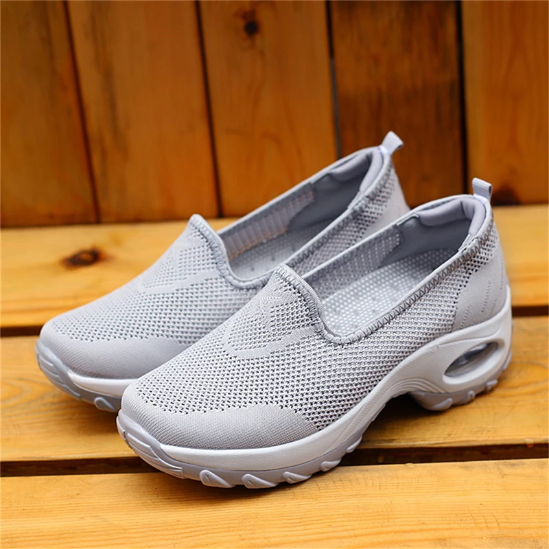 Летняя обувь для мамы и папы среднего возраста дышащая пожилых женщин мужчин