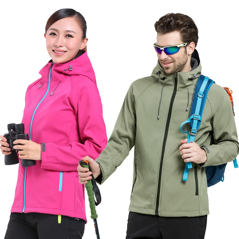 Верхняя мужская куртка спортивная для активного отдыха и женская теплая