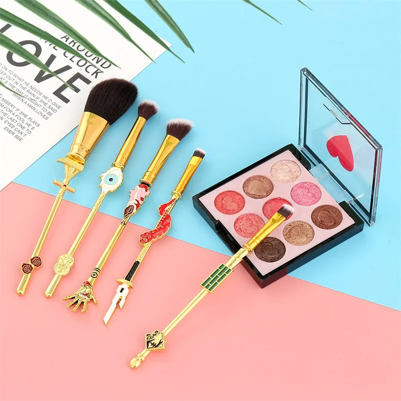 Бесплатная доставка 5 шт./компл. японские кисти для макияжа из аниме джутсу женщин