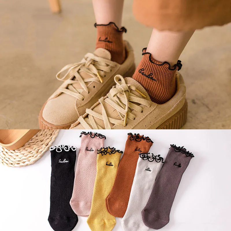 

Letter Embroidery Ruffle Socks College Style Japanese Kawaii Cute Short Socks for Women Harajuku Vintage Streetwear Crew Socks