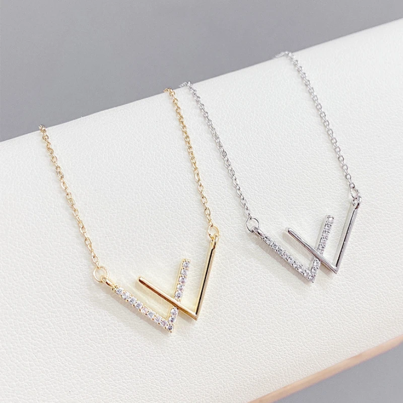 

BOTU 2021 Fashion Creative Letter W Necklace Women Simple Double V Gold Trendy Temperament Ornament Jewelry