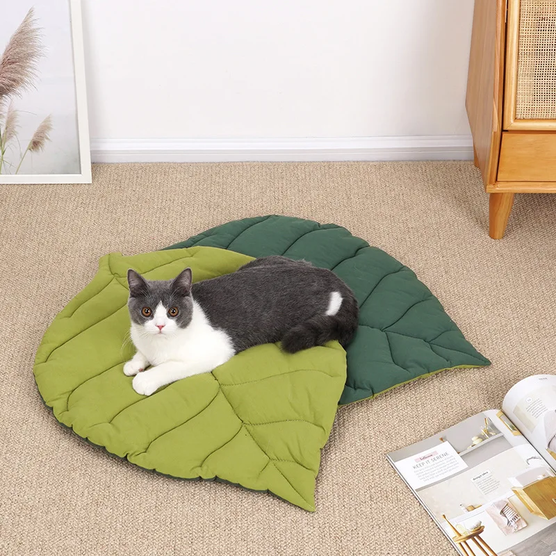 

Cat Beds Leaf Shape Soft Dog Bed Mat Soft Crate Pad, Machine Washable Mattress for Large Medium Small Dogs and Cats Kennel Pad