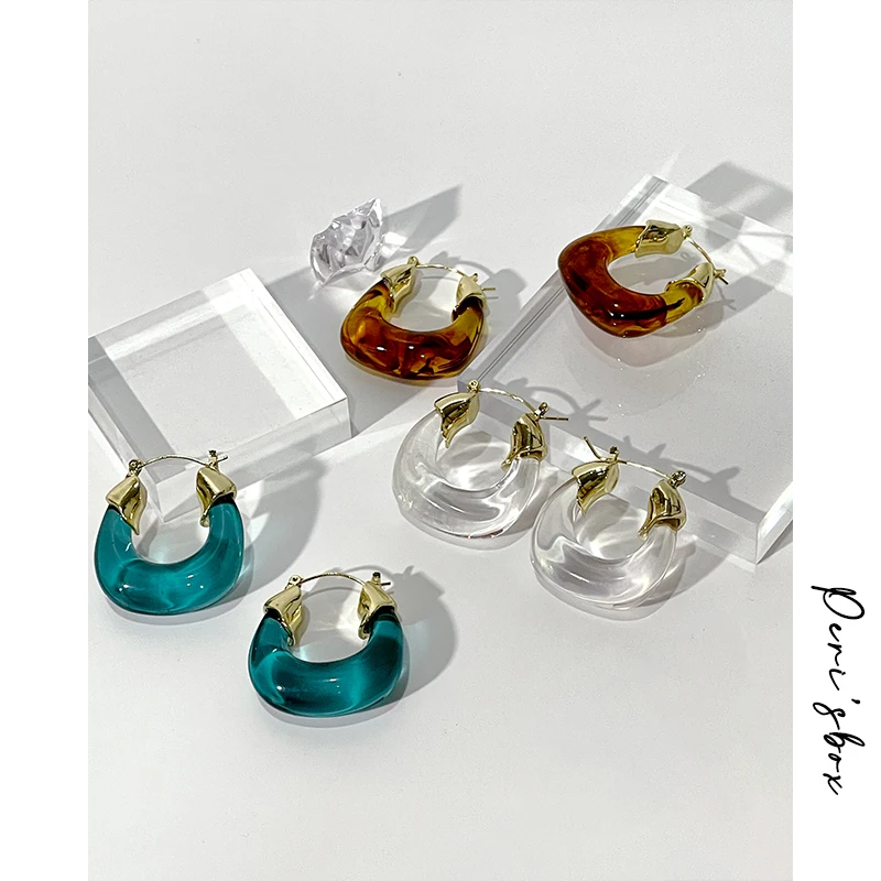 

Peri'sBox Transparent Resin Hoop Earring For Women Exaggerated Large Thick Acrylic Huggie Earring Geometric Horseshoe Earring