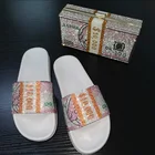 Женские шлепанцы на платформе, Нескользящие сланцы, модные блестящие универсальные сандалии, мягкие плоские тапочки, стразы